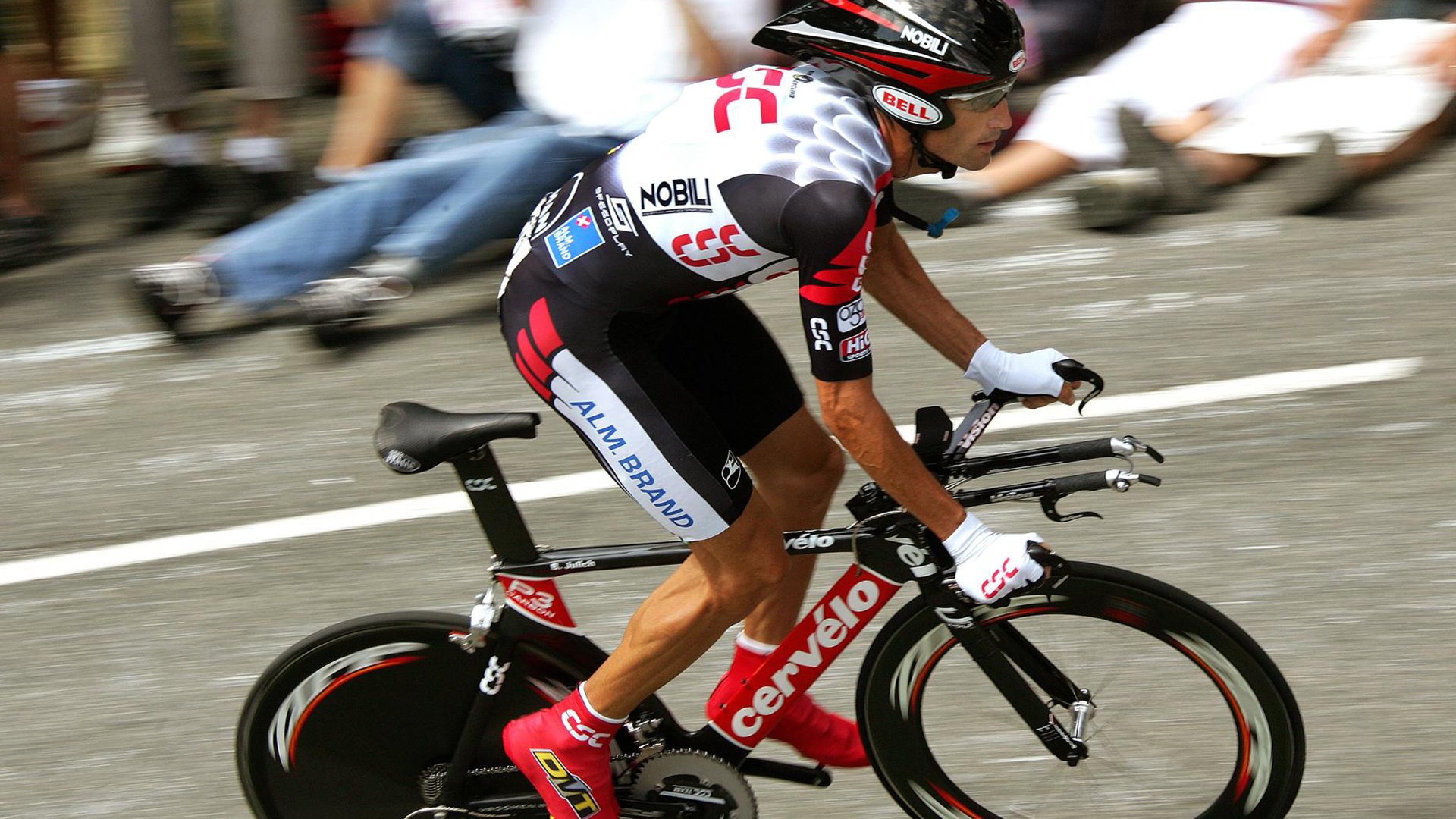 《《王者荣耀》推出全新皮肤“烈火战神”,玩家热议》,王者荣耀烈魂皮肤返场